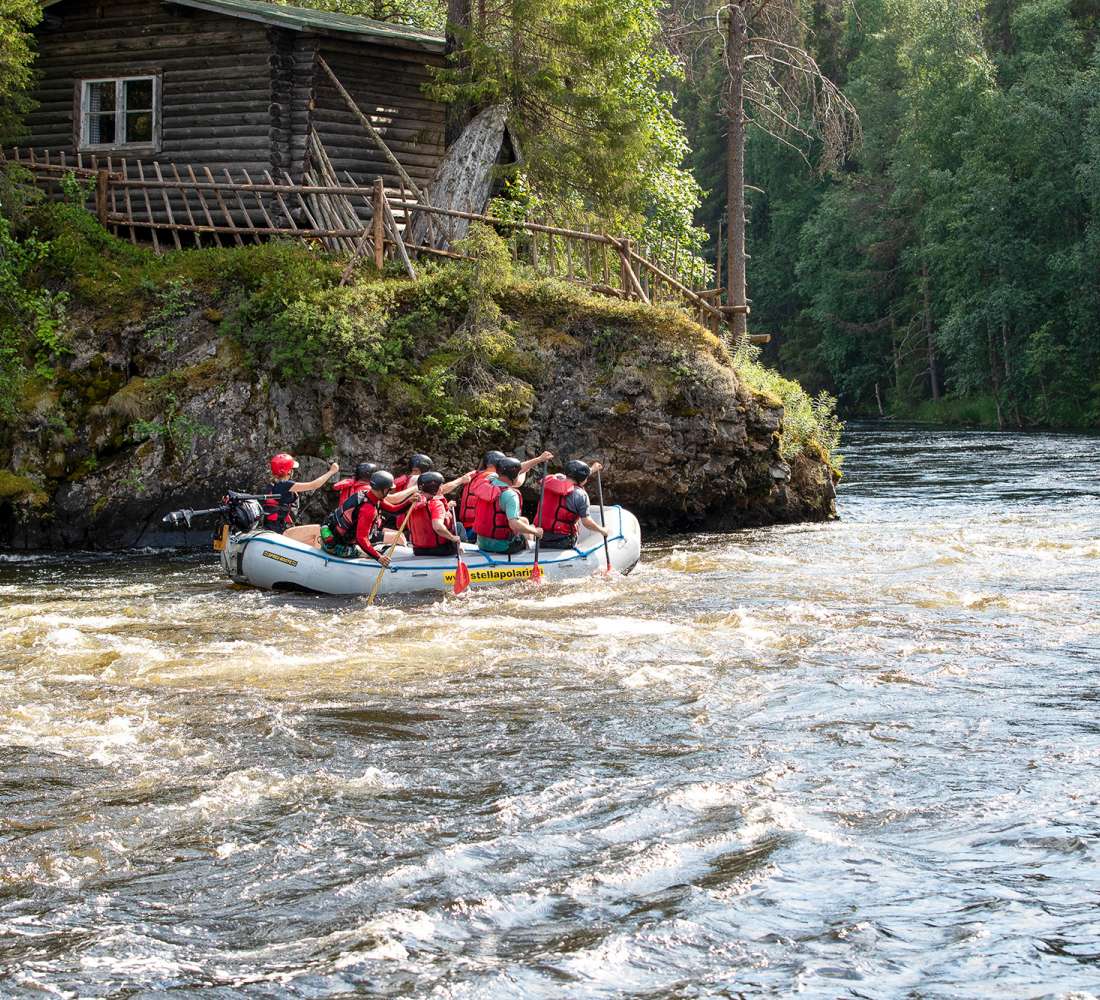 Koskenlaskua Kitkajoella